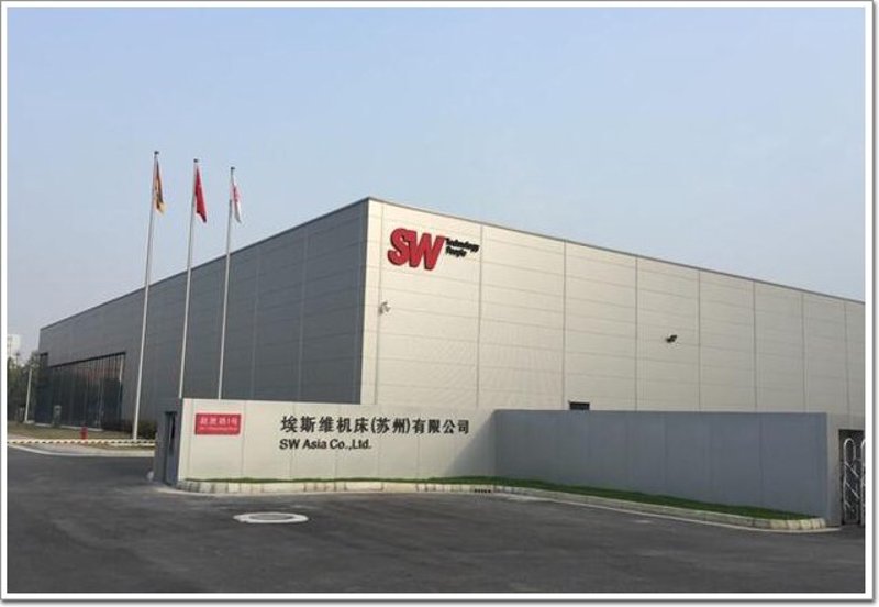 玻璃幕墙：城市建筑的隐形盔甲