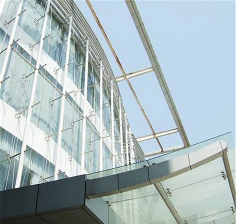 玻璃幕墙在现代建筑中的华丽转身