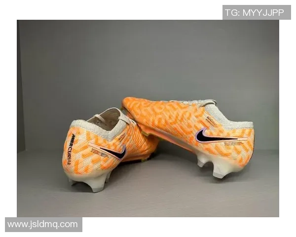 三文鱼灵感设计球星专属足球鞋彰显速度与激情科技结合